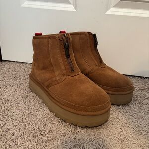 UGG Women’s Neumel Zip Platform Bootie
